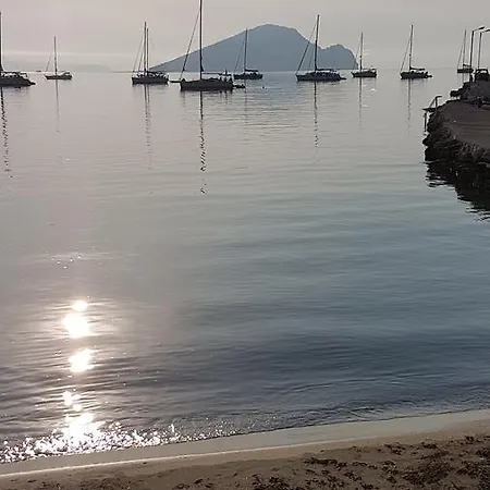 Castello Bellos Apartman *