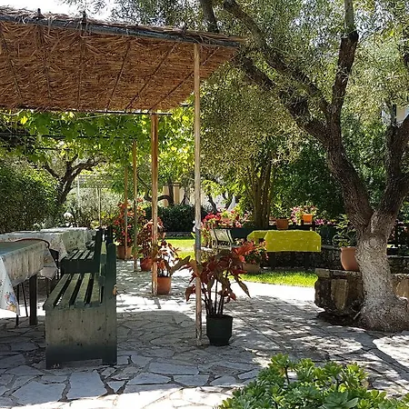 Castello Bellos Apartman