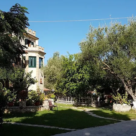 Appartement Castello Bellos *