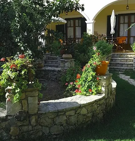 Castello Bellos Апартаменты