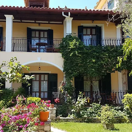 Castello Bellos Apartman Kerí