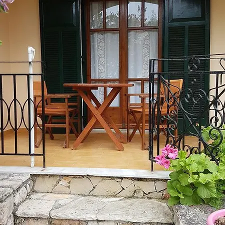 Castello Bellos Apartman *